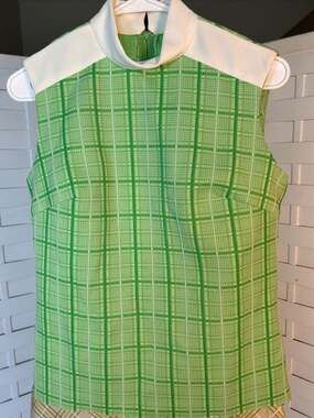 Vintage 1960s Gay Gibson Green Plaid Mod Shirt with White Mock Neck